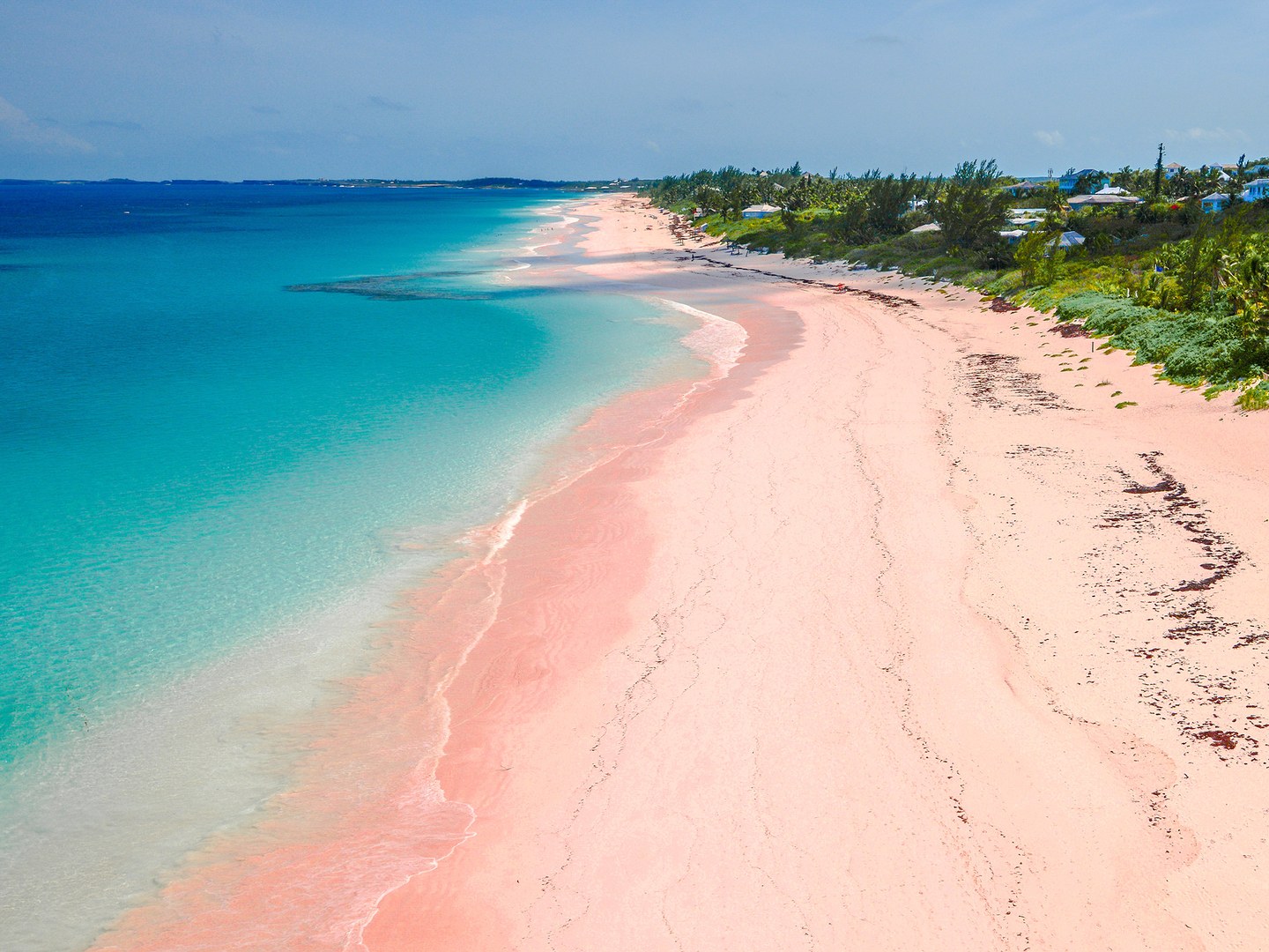 世界著名的彩色沙滩图片